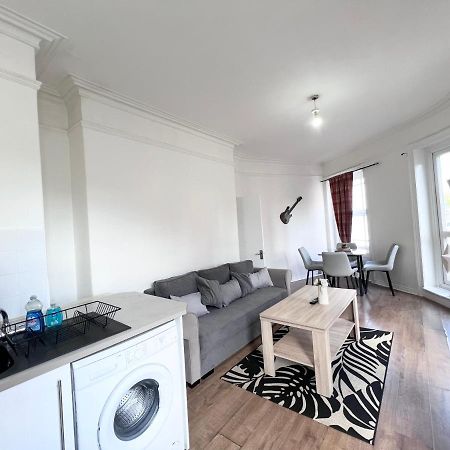 Yeovil Inn Екстер'єр фото
