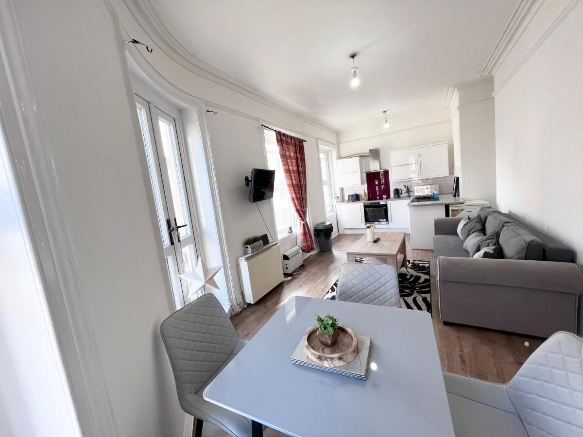 Yeovil Inn Екстер'єр фото