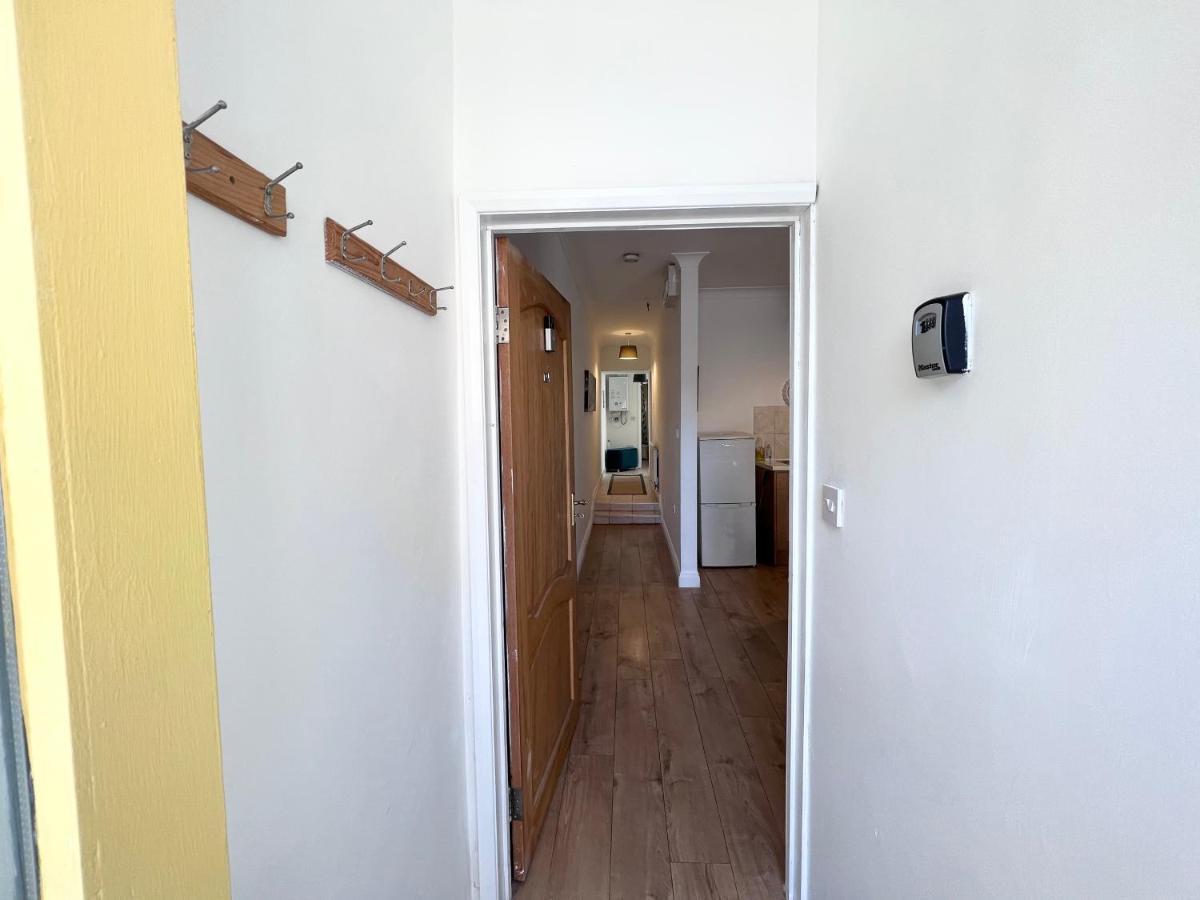 Yeovil Inn Екстер'єр фото