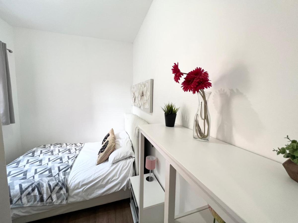 Yeovil Inn Екстер'єр фото